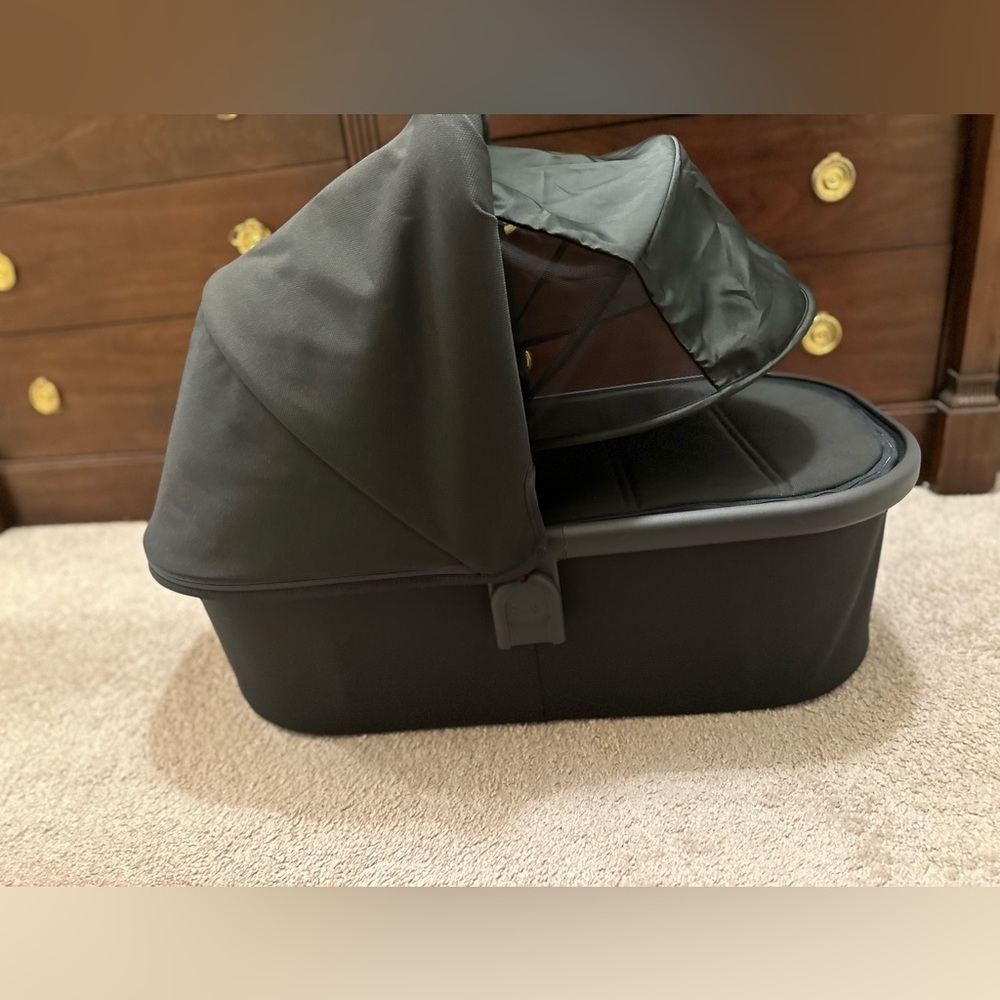 New UPPAbaby Bassinet for VISTA V2 / CRUZ V2 / RIDGE / MINU V2